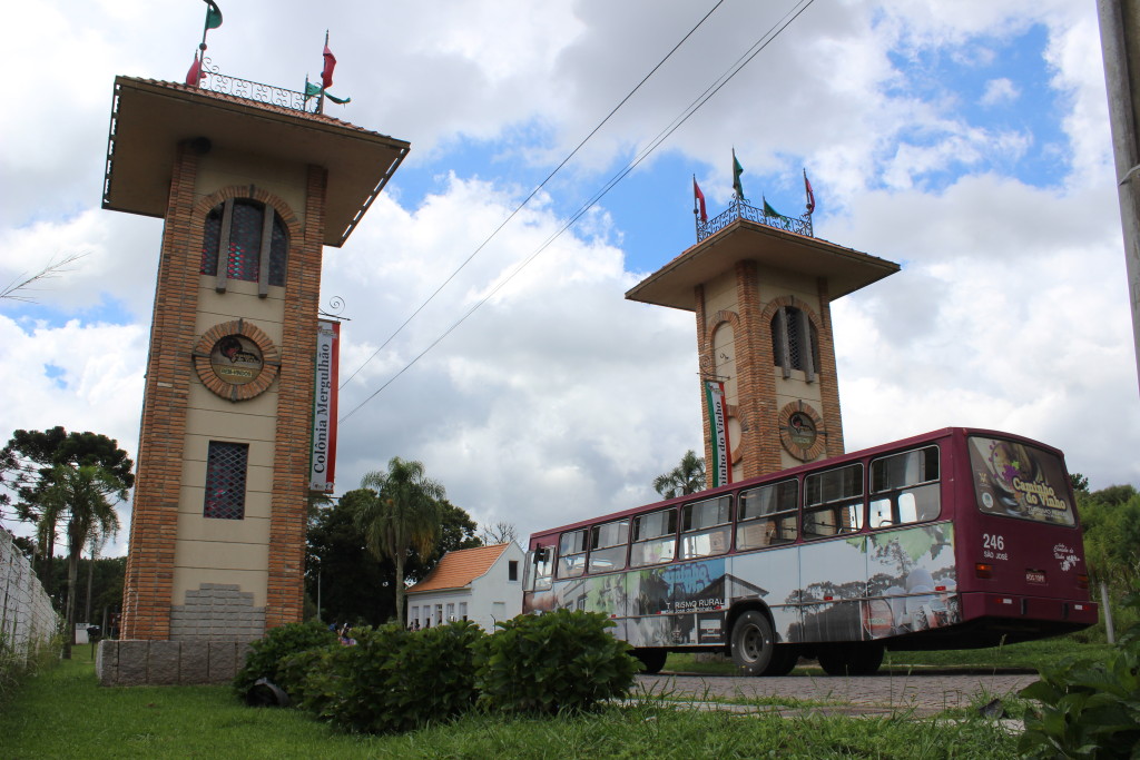 Linha De Turismo Opo Para Passeio No Caminho Do Vinho Cami